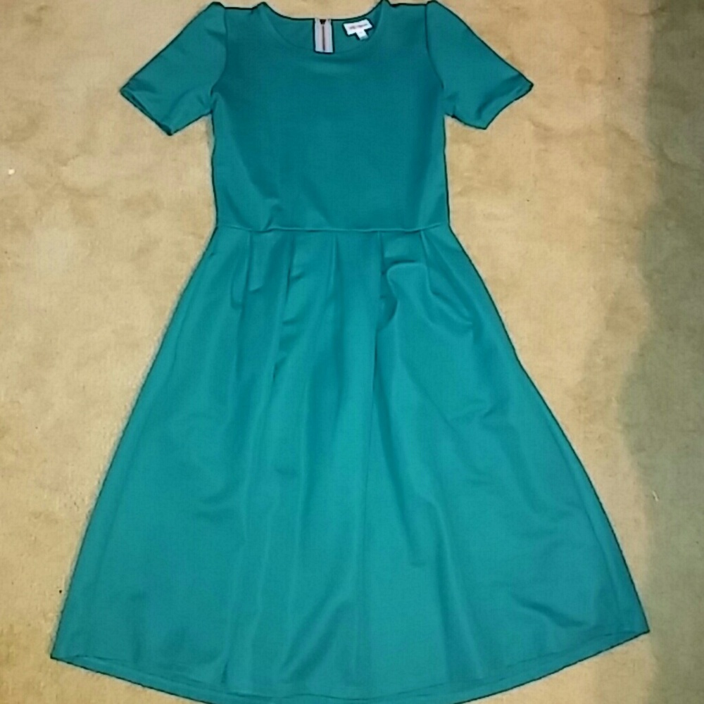 LuLaRoe Amelia Dress